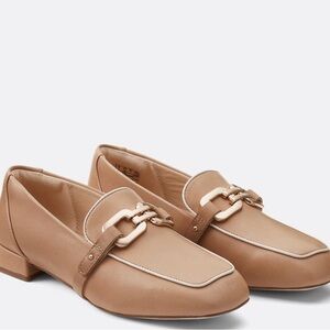 Clarks Ubree lily Women's, classy office  leather Brown Loafers  Gold Accent